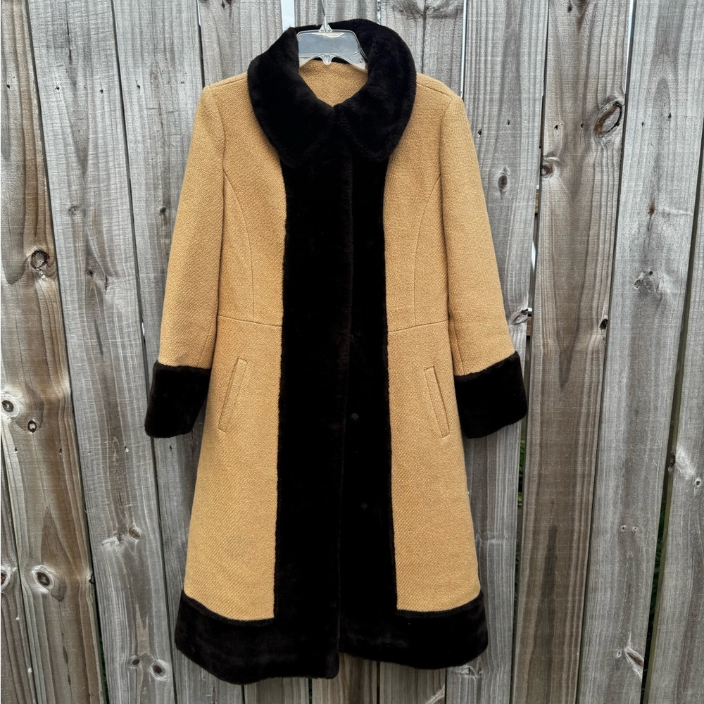 Beautiful rare vintage Mister Julius wool and Faux fur coat